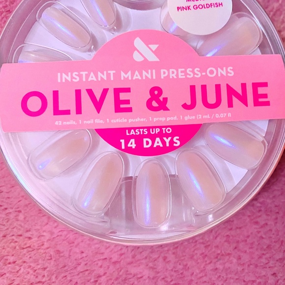Olive & June Pink Goldfish Manicure Press-On Fake Nail Pearly White Oval Rainbow - Picture 2 of 10